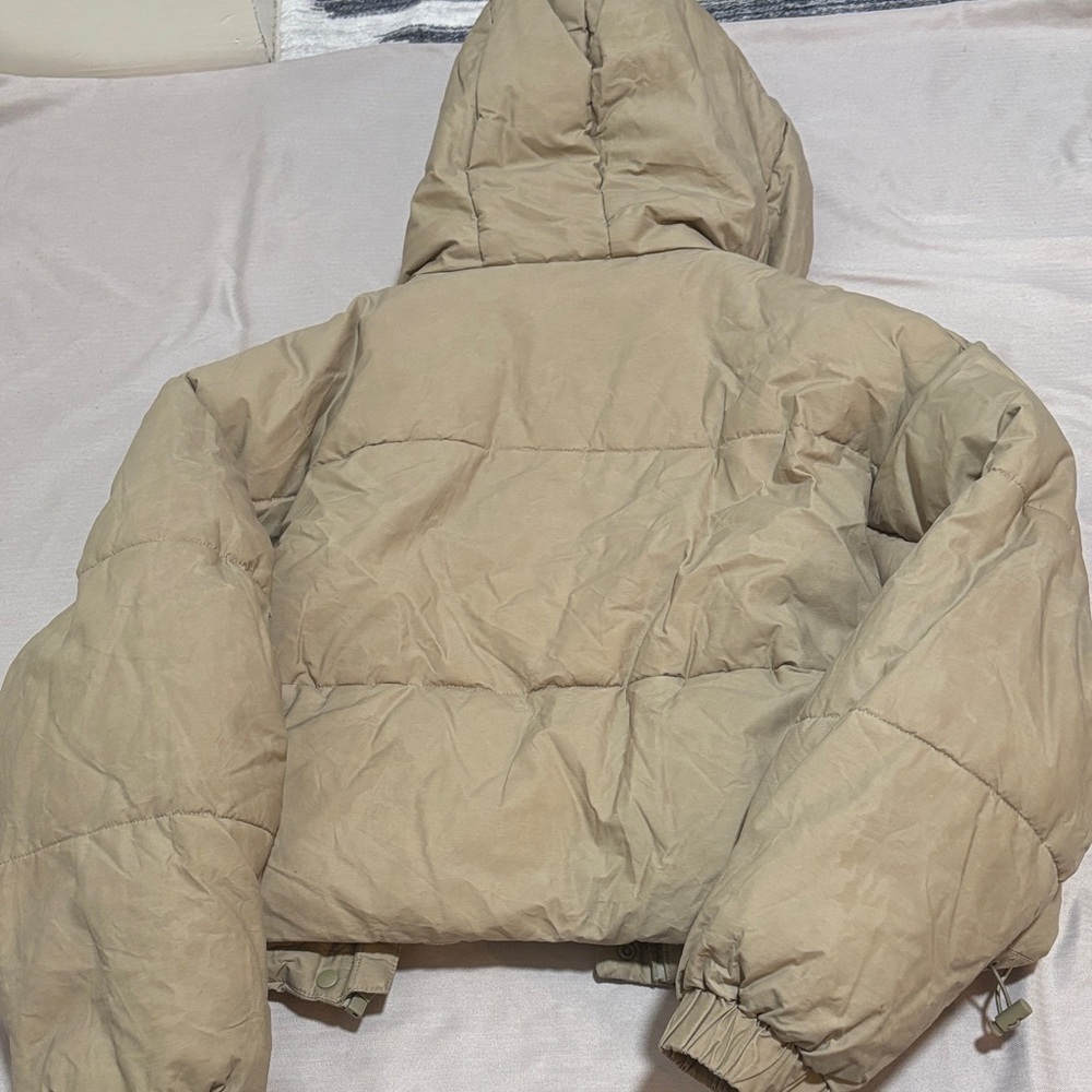 Zara Women's Beige Hooded Puffer Jacket - Picture 10 of 14